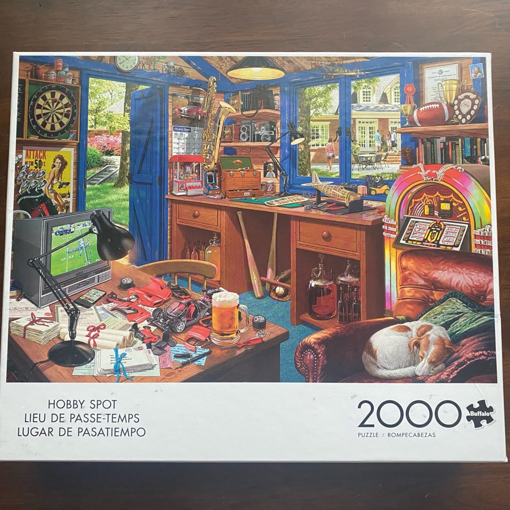 Hobby Spot 2000-Piece Jigsaw Puzzle